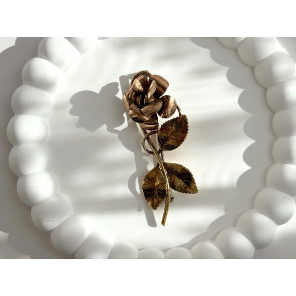 Rose & Yellow Gold Toned Floral Blooming Flower Floral Victorian Vintage Brooch - Picture 2 of 9